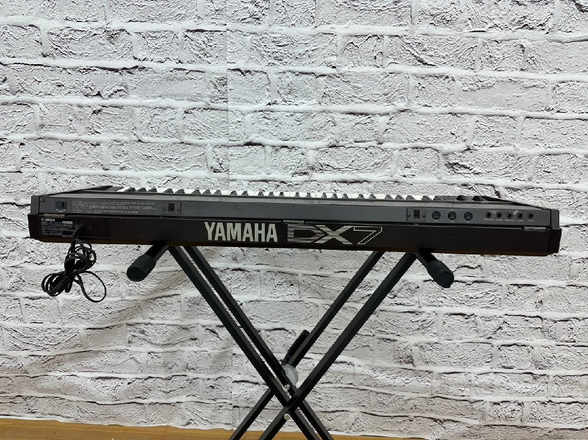 □t2043　中古★ YAMAHA　ヤマハ　 DX7　シンセサイザー_画像7