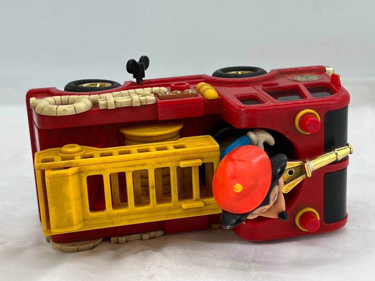 sk7215060/Disney ディズニー 玩具 レトロおもちゃ ミッキー ヴィンテージ 1983年 1984年 ゼンマイ 消防車 車の画像6