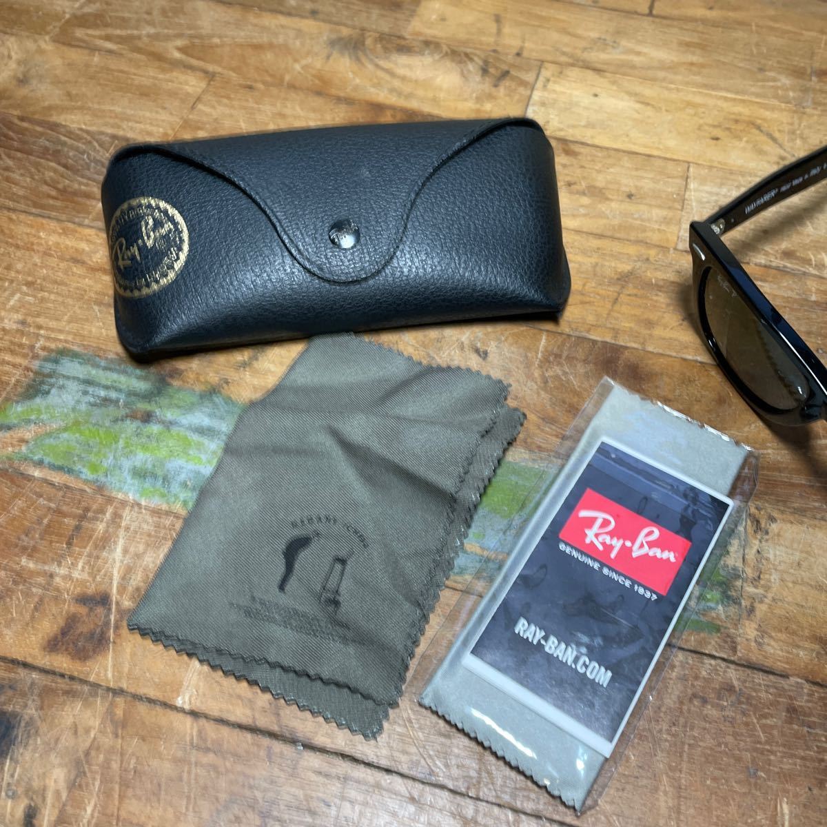 ゼR#98(AJ) Ray-Ban サングラス ブラック WAYFARER RayBan レイバンサングラス メガネケース メガネ拭き 付き 偏光_画像3