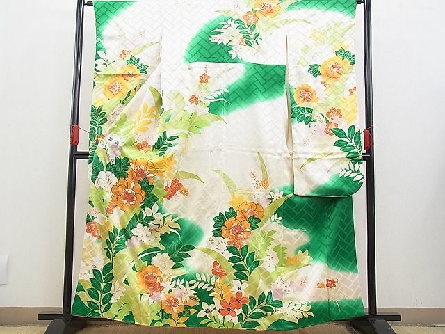 平和屋野田店■豪華振袖　駒刺繍　草花文　暈し染め　金彩　逸品　n-gh5336_画像1