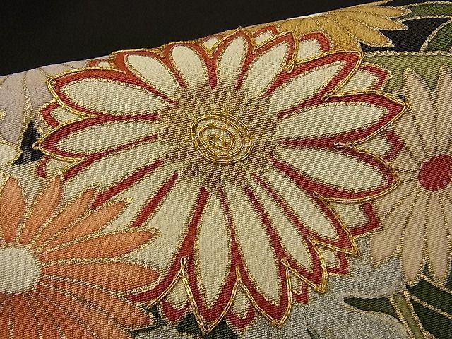 平和屋川間店■豪華黒留袖　駒刺繍　籬草花文　金銀彩　逸品　n-ne1016_画像6