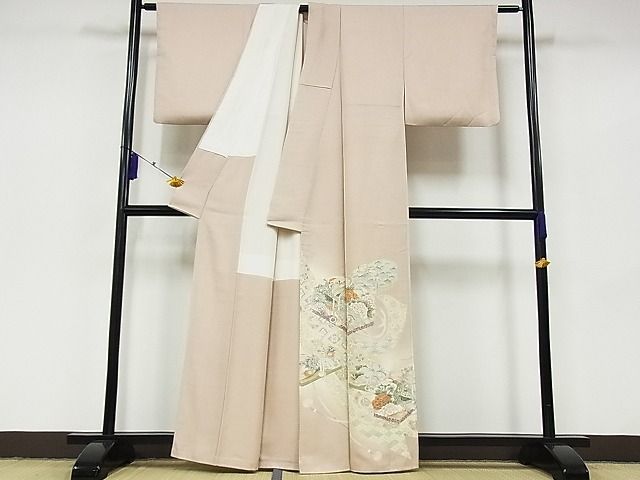 平和屋川間店■豪華色留袖　駒刺繍　文箱孔雀花文　暈し染め　金彩　着丈160cm　裄丈65.5cm　正絹　逸品　B-zg2781_画像3