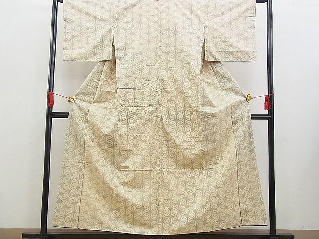 平和屋野田店■本場大島紬　白大島　白泥染め　麻の葉文様　逸品　n-gh5424_画像2