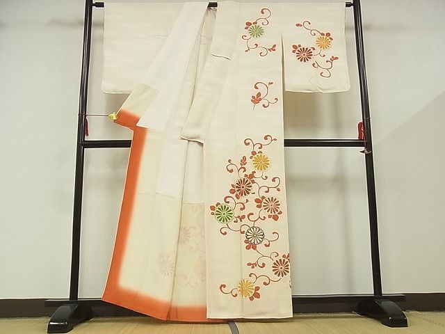 平和屋-こころ店■訪問着　駒刺繍　花唐草文　金彩　着丈159.5cm　裄丈64.5cm　正絹　逸品　未使用　B-zg8674_画像2