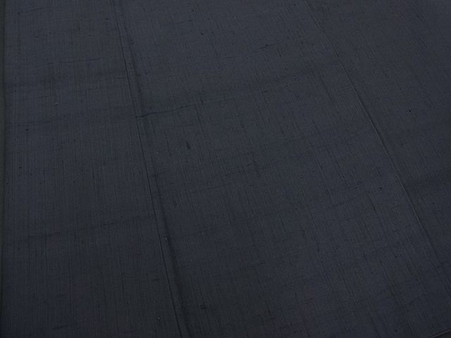 平和屋川間店■男性　紬　色無地　暗い濃紺色　逸品　n-ab0738_画像4