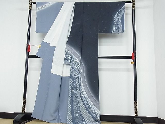 平和屋-こころ店■訪問着　作家物　花唐草文　暈し染め　着丈157.5cm　裄丈65.5cm　正絹　逸品　A-cs7246_画像2