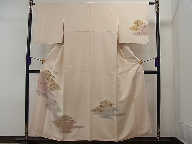 平和屋1■創業460年・千總　訪問着　駒刺繍　松皮菱吉祥花唐草文　暈し染め　金彩　松坂屋扱い　逸品　1yc3105_画像1