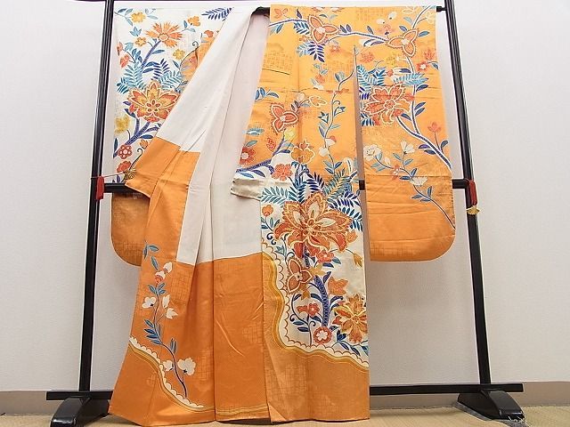 平和屋野田店■豪華振袖　駒刺繍　更紗花文　金彩　逸品　n-yt0694_画像2