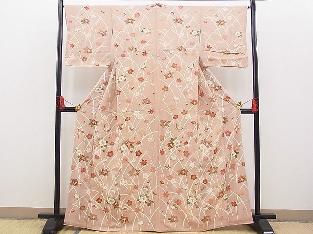 平和屋野田店■付下げ　花蝶文　金彩　鬼しぼ縮緬　逸品　n-hv3962_画像1