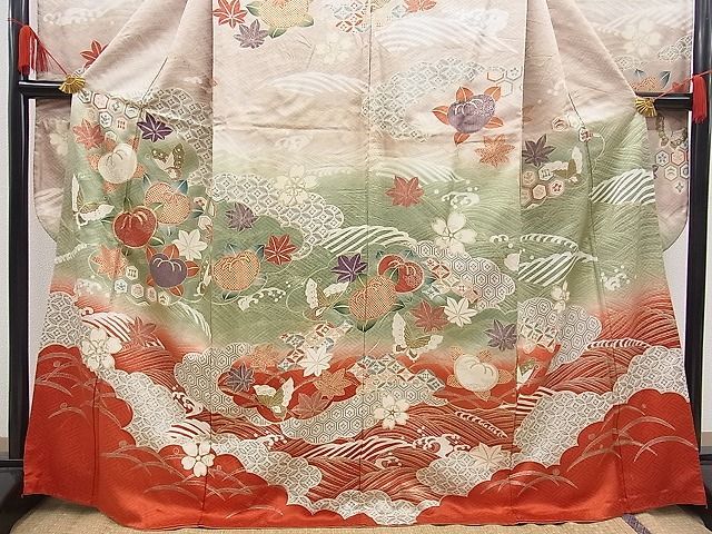 平和屋野田店■豪華振袖　駒刺繍　雲取り吉祥立花花蝶文　暈し染め　金銀彩　逸品　n-fw1956_画像3