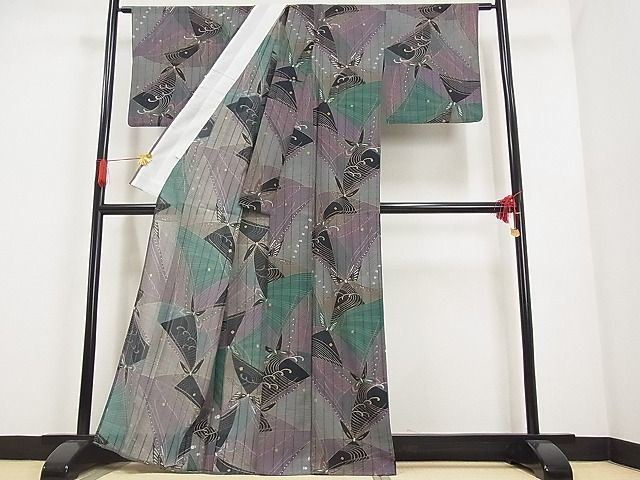 平和屋川間店■夏物 小紋 縦絽 舞蝶文 金彩 着丈163cm 裄丈64.5cm 洗える着物 A-ck3708の画像2