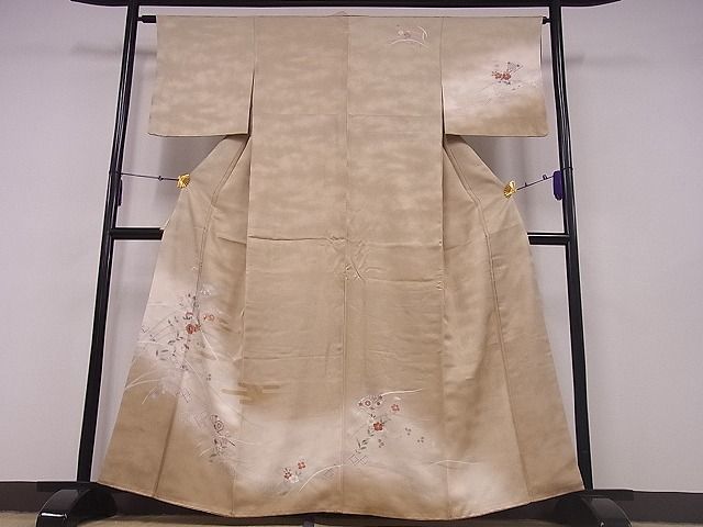 平和屋川間店■訪問着　駒刺繍　霞扇面花文　暈し染め　金銀彩　着丈160cm　裄丈62.5cm　正絹　逸品　B-sa2636_画像1