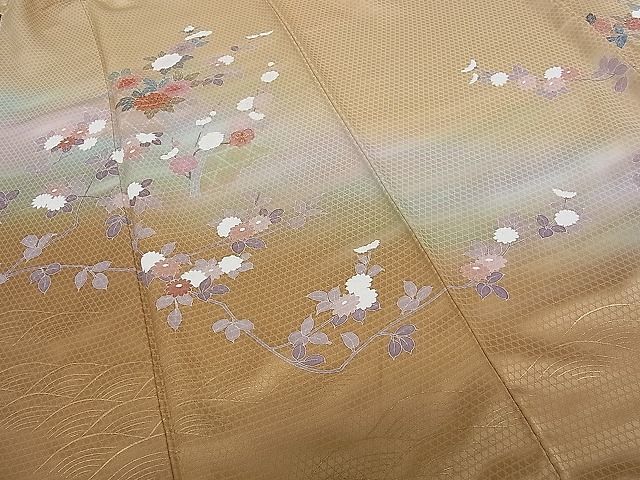 平和屋川間店■訪問着　駒刺繍　籬草花文　暈し染め　金彩　逸品　pn3772_画像3