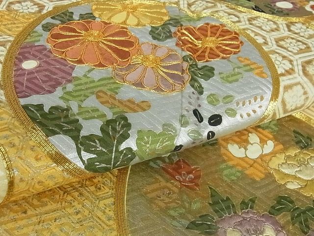 平和屋川間店■豪華色留袖　駒刺繍　道長吉祥花丸文　金彩　逸品　rt2181_画像5