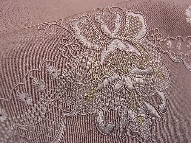 平和屋2■中国三大刺繍　スワトウ刺繍　汕頭刺繍　総刺繍　訪問着　花唐草文　暈し染め　金糸　逸品　未使用　eee7537_画像8