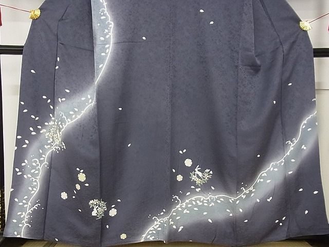 平和屋-こころ店■訪問着　駒刺繍　兎　花　雪輪　暈し染　金彩　着丈158cm　裄丈69cm　正絹　逸品　A-ck8055_画像3