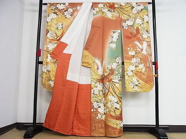 平和屋-こころ店■豪華振袖　駒刺繍　舞花に鳳凰　暈し染め　金銀彩　着丈160.5cm　裄丈66cm　正絹　逸品　1B-np2473_画像2