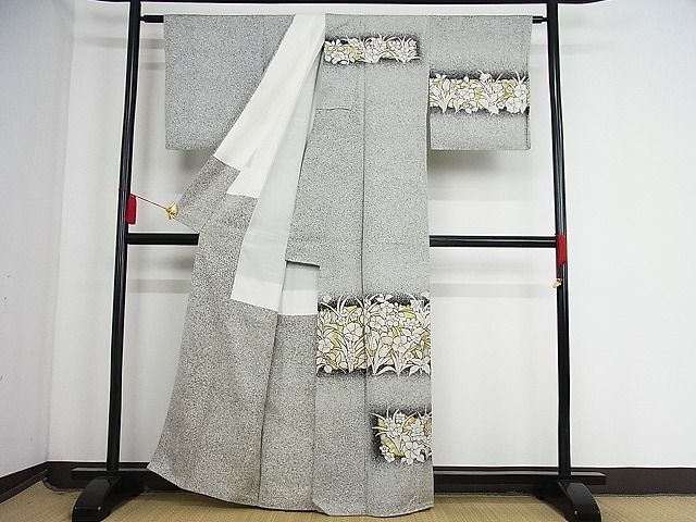 平和屋-こころ店■訪問着 草花文 たたき染め 金銀彩 着丈160.5cm 裄丈66cm 正絹 逸品 1B-np2589の画像2