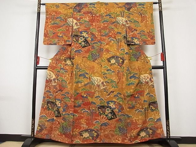 平和屋-こころ店■訪問着　舞扇吉祥草花文　鬼しぼ縮緬　着丈157.5cm　裄丈62.5cm　正絹　逸品　A-br7905_画像1