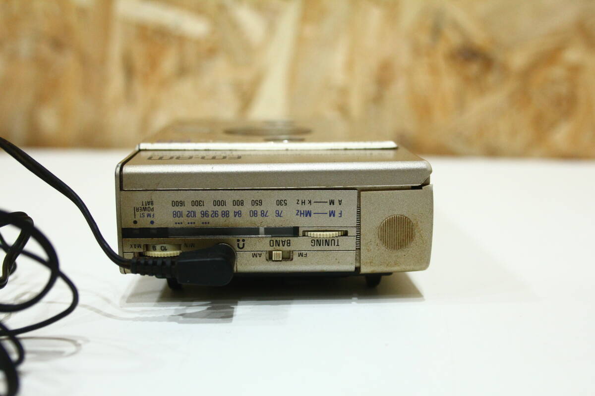 TH02264　National　RX-S40　FM-AM　STEREO　RADIO　CASSETTE　PLAYER　ポータブルカセットプレーヤー　通電不可　ジャンク品_画像5