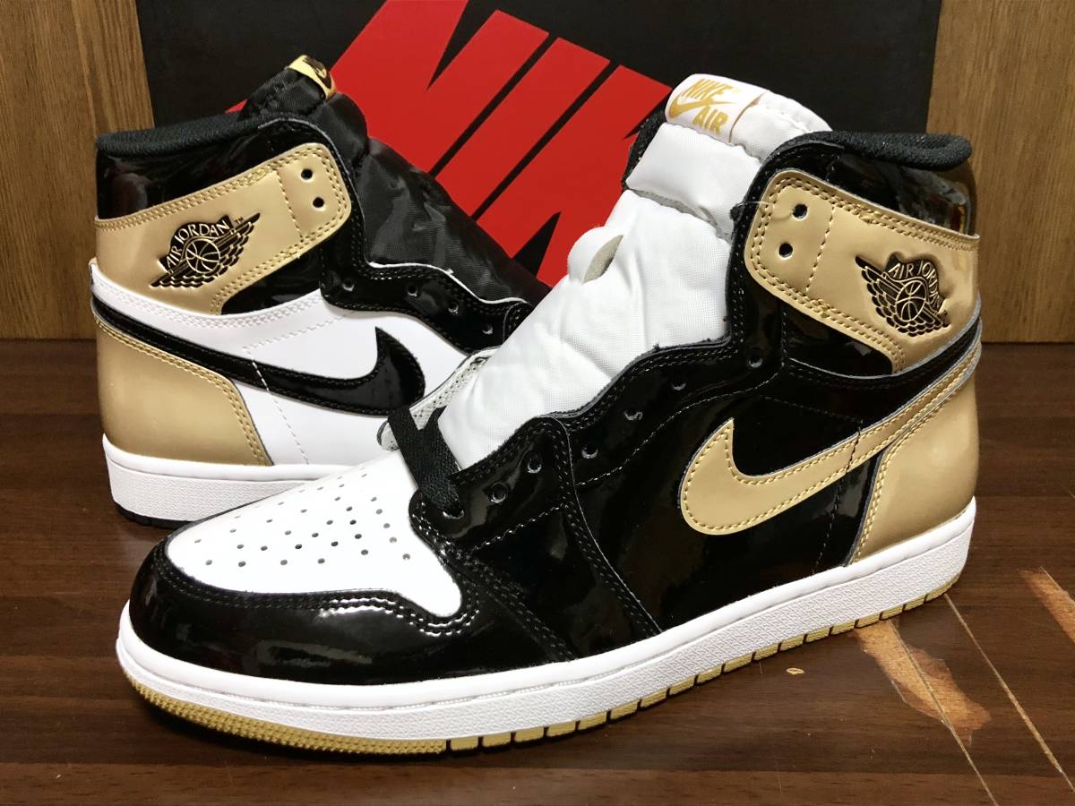 aj1 gold