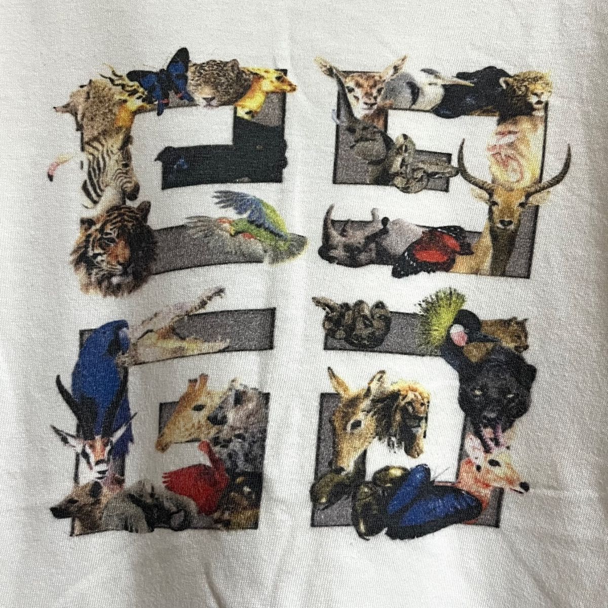 GIVENCHY アニマル柄 ロゴTシャツ