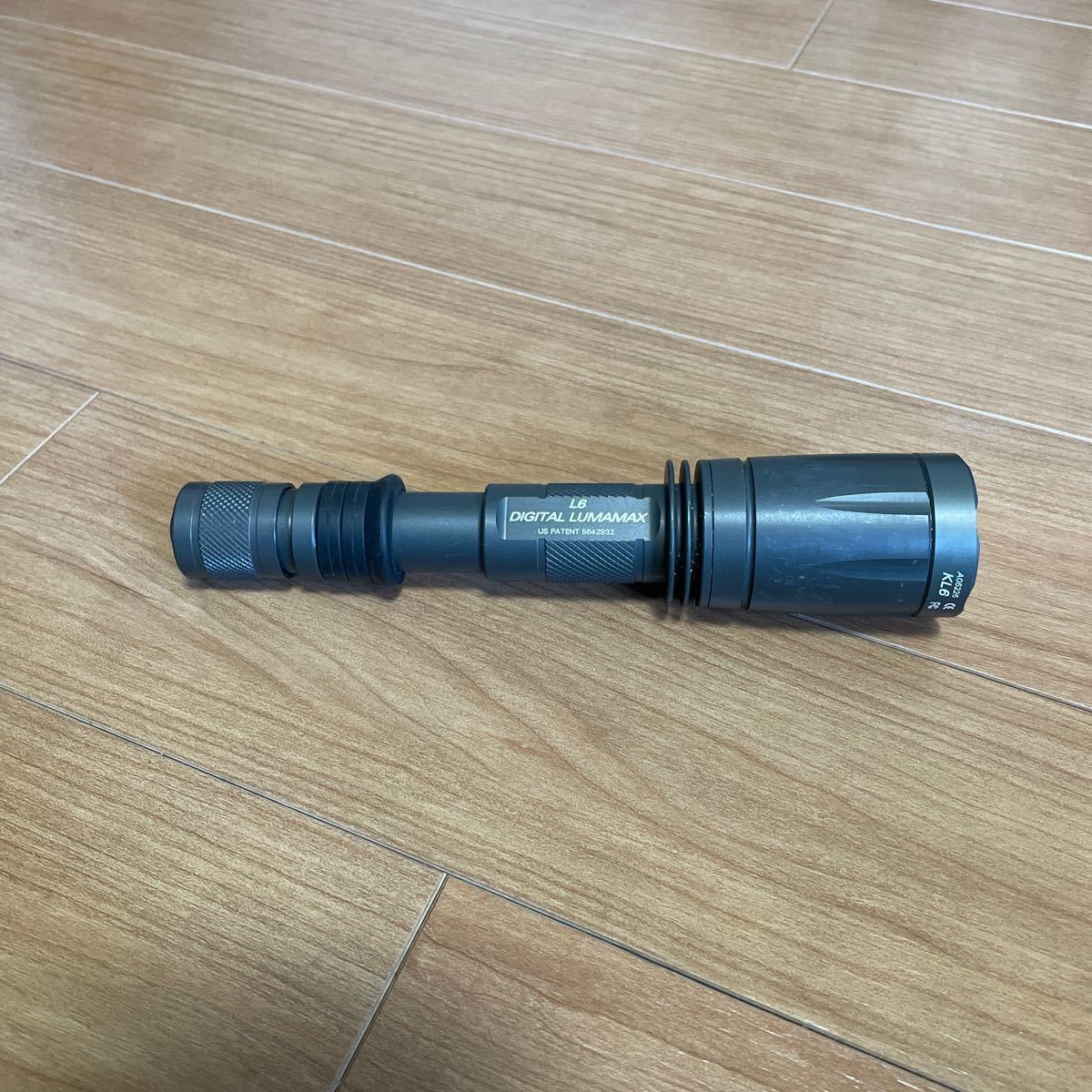 SUREFIRE L6 DIGITAL LUMAMAX シュアファイア LED 電灯 廃盤_画像1