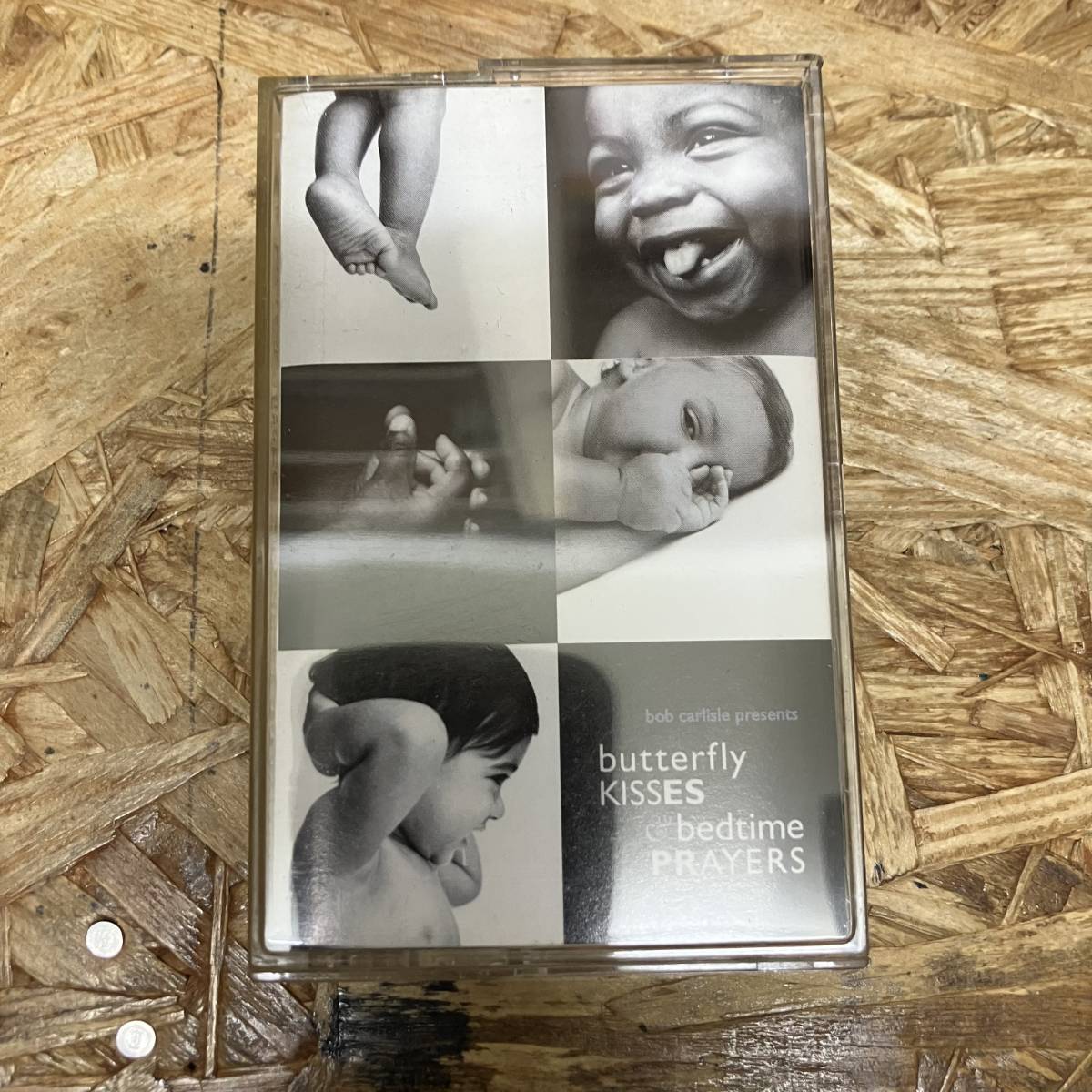 シ ROCK,POPS BUTTERFLY KISSES & BEDTIME PRAYERS アルバム TAPE 中古品_画像1