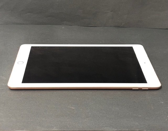 Apple iPad 第6世代　アイパッド　A1 1893 32GB Wi-Fiモデル　スマホ　タブレット　ゴールド　HMY_画像7