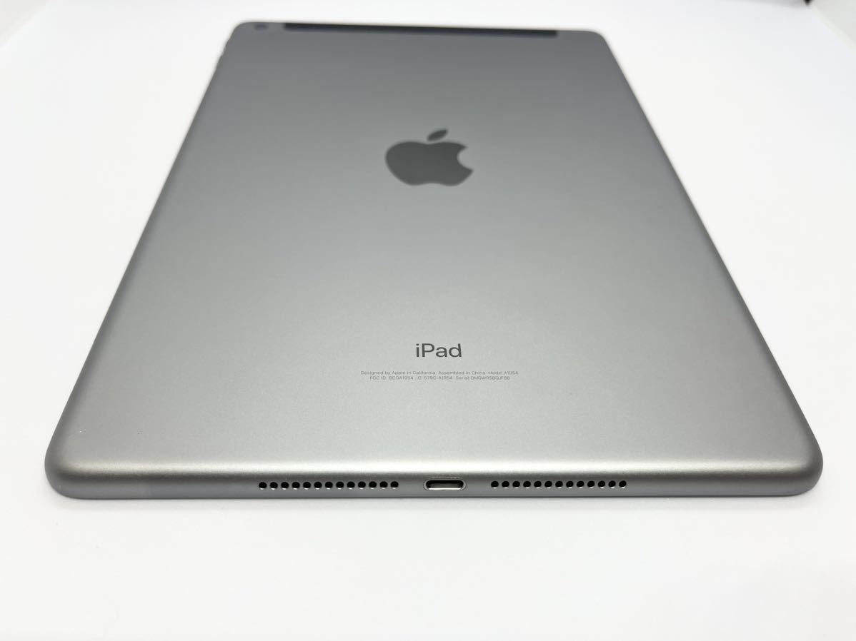 Apple iPad 第6世代A1954 32GB OS 17.2 グレー 9.7インチ バッテリー容量93% 2018年06月03日製_画像7