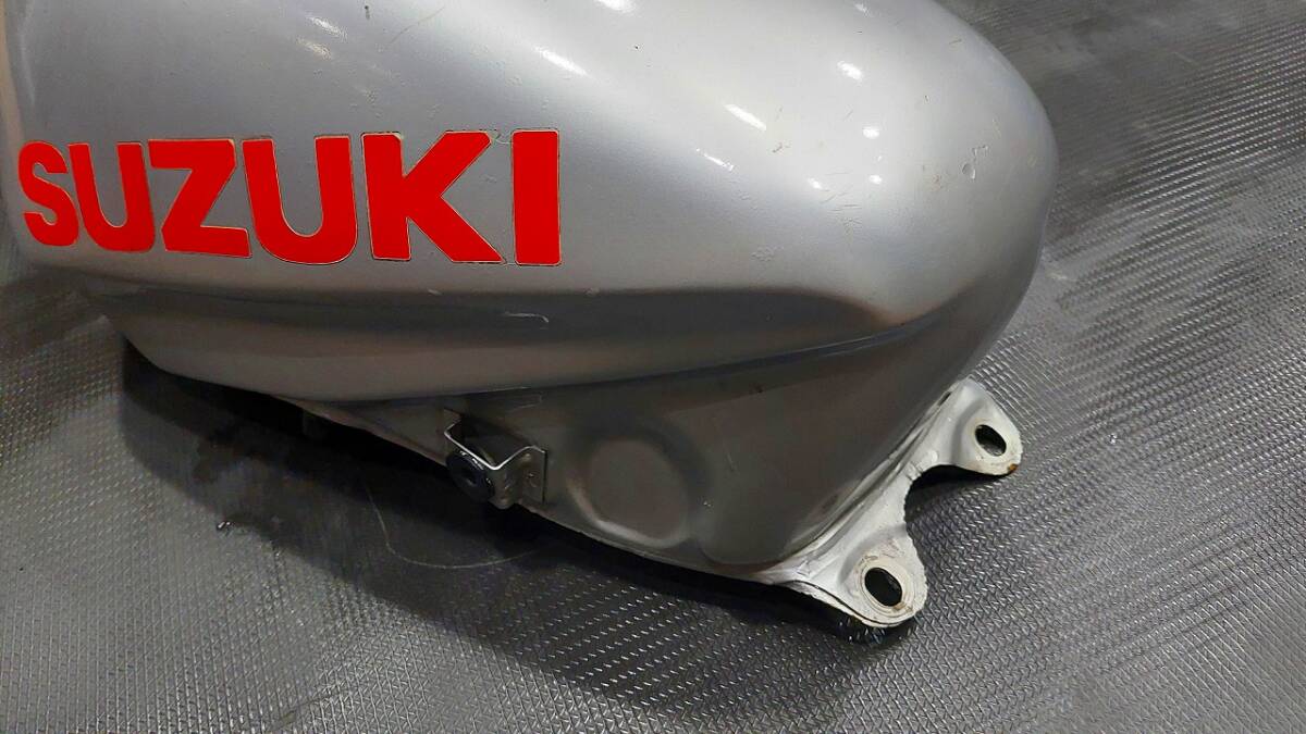 ★中古品・GSX1100S燃料タンク・GSX750S・FUELタンク_画像3