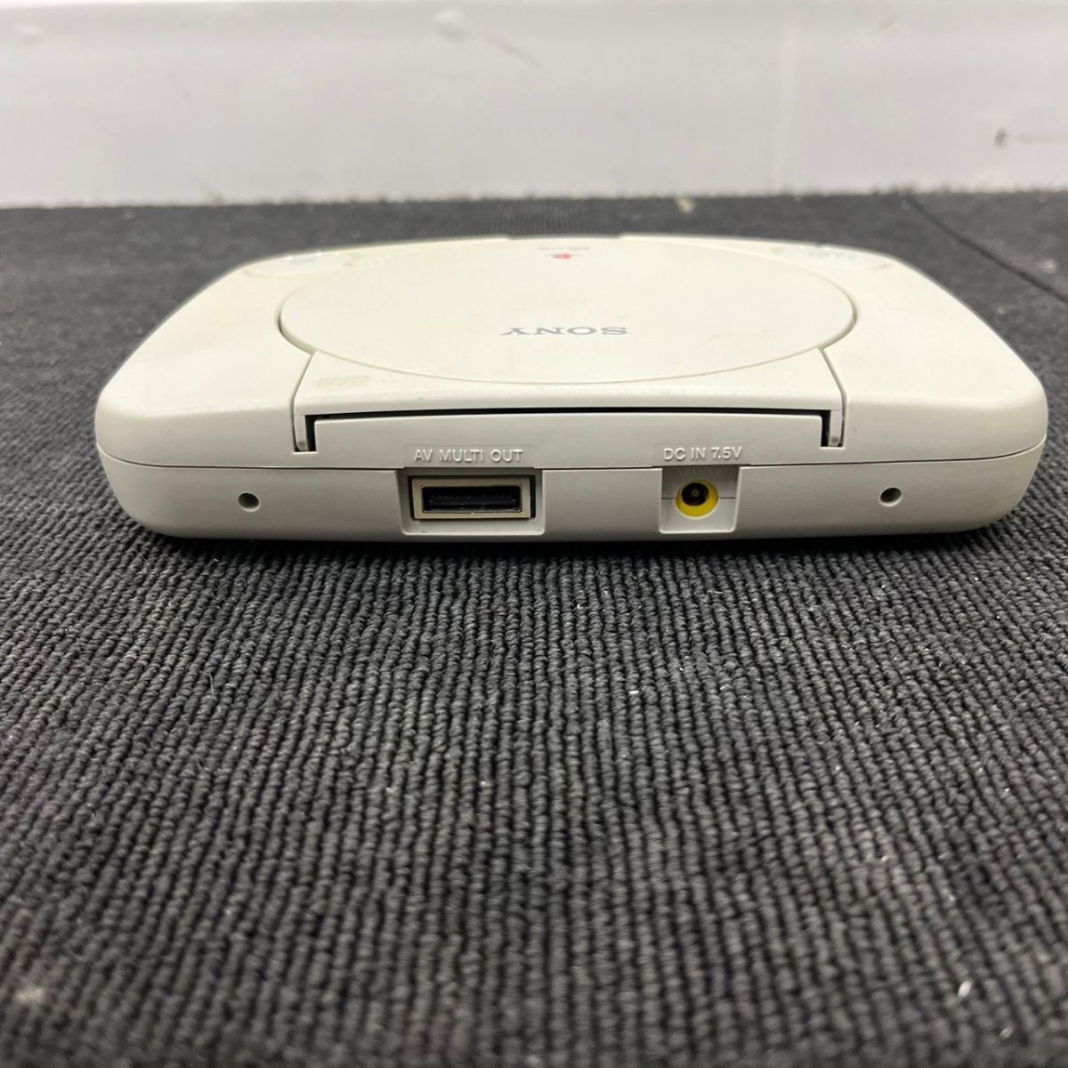 R246-C4-1224 SONY ソニー PS one playstation プレイステーション ワン SCPH-100 本体 ケーブル/コントローラー/箱付き 通電OK ③_画像7