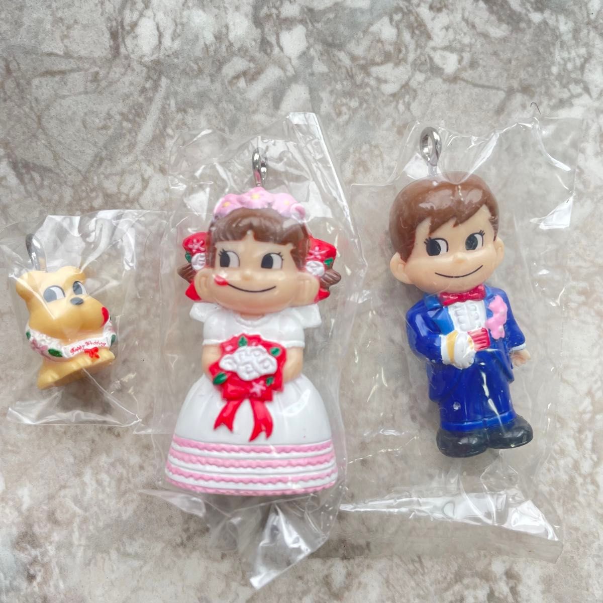 ペコちゃん　ポコちゃん　ウエディングドレス　結婚式　キーホルダー