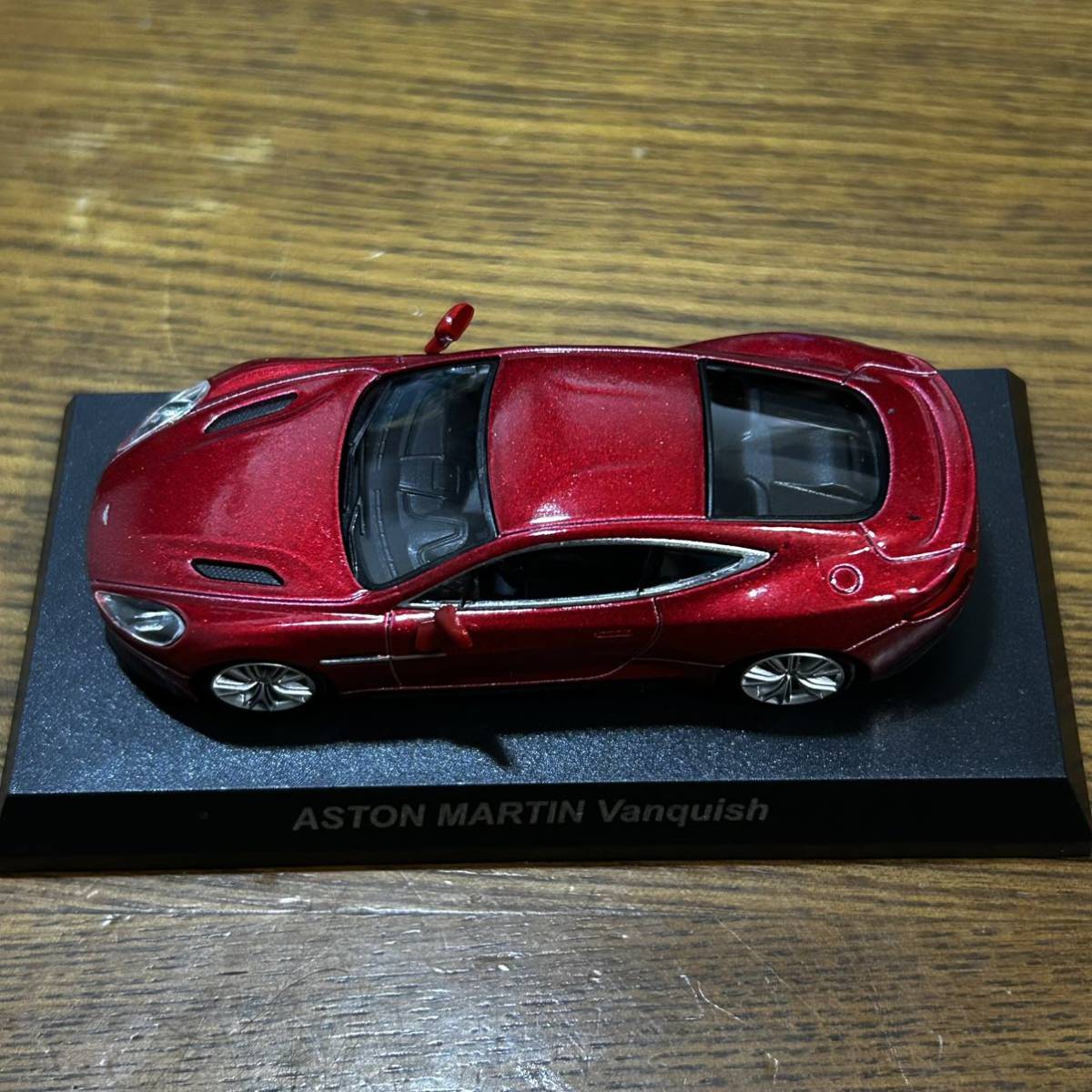 京商1/64 ASTON MARTIN Vanquish アストンマーチン ヴァンキッシュ Aston Martin Centenary Collection ミニカーコレクション KYOSHO _画像7