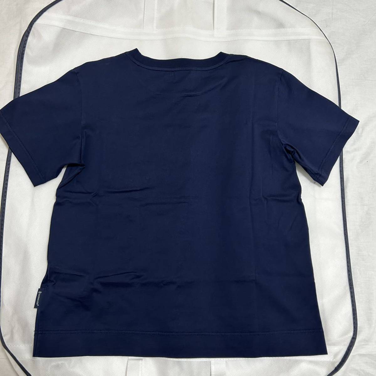 【美品】【最安値】MONCLER モンクレール　刺繍　ポケット　Tシャツ　半袖　ネイビー　xs