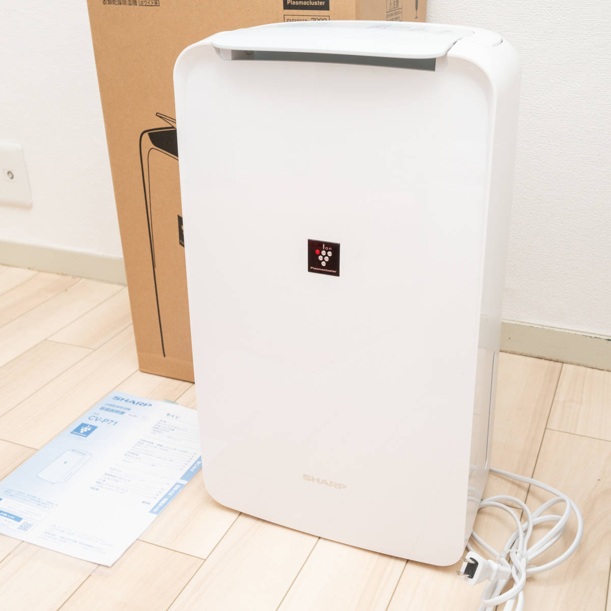 Yahoo!オークション - SHARP CV-P71-W 保証残あり 2023年製 衣類 Yahoo!オークション - SHARP CV-P71-W 保証残あり 2023年製 衣類