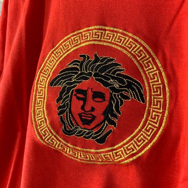 GIANNI VERSACE ジャンニ ヴェルサーチ レディース 半袖 Tシャツ 赤 メデューサ 刺繍 新品タグ付き DB041_画像9