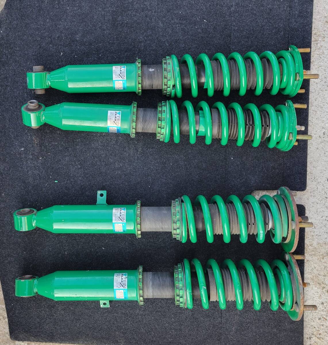 TEIN Flex Z 車高調 AWS210 GRS200 used strut set TEIN FLEX Z VCC76-11931/VCC77-11931 AWS210
