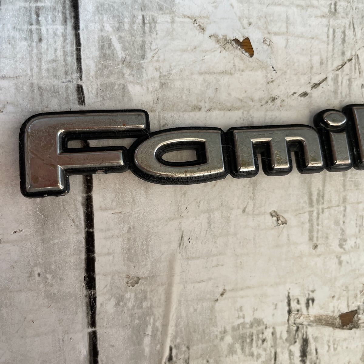 MAZDA Mazda Familia Familia emblem . quality plastic that time thing 