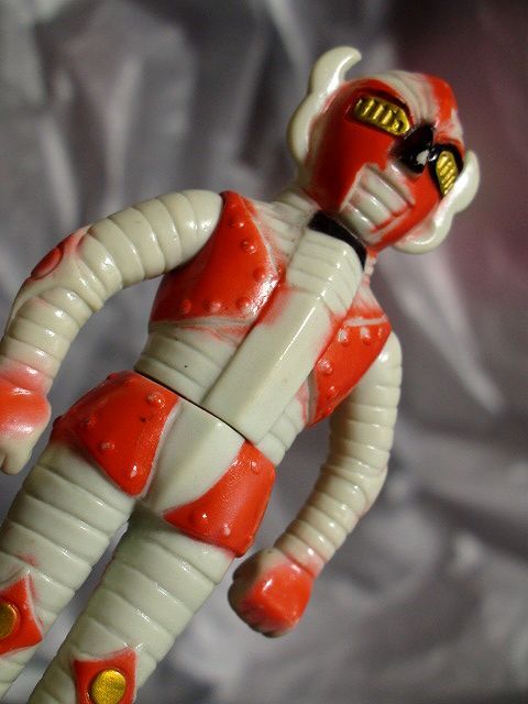 電人ザボーガー ② 当時物 パチ怪獣 無版権 ロボット ソフビ人形 1974年「検 ブルマァク ポピー マスダヤ タカトク タカトク タケミ 中嶋_画像2