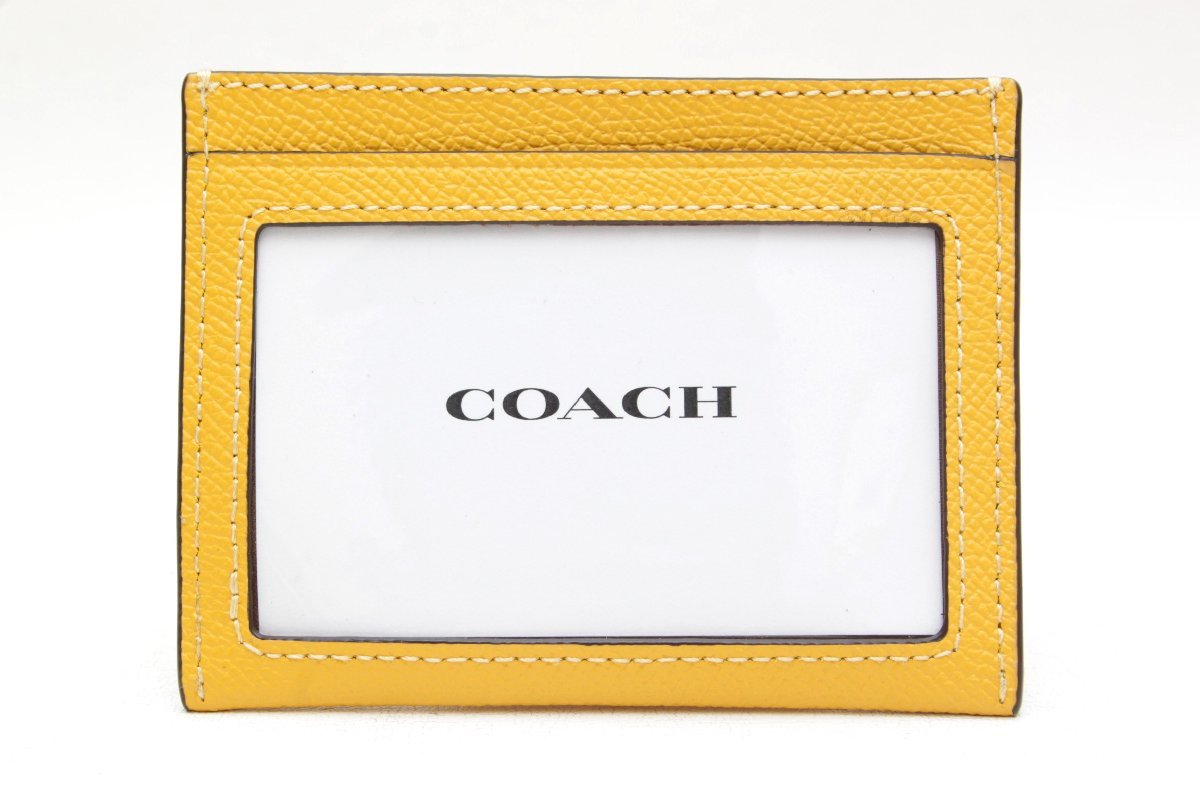 1B455☆コーチ COACH☆ パスケース カードケース 黄色 CH145 美品 【ニューポーン】の画像2