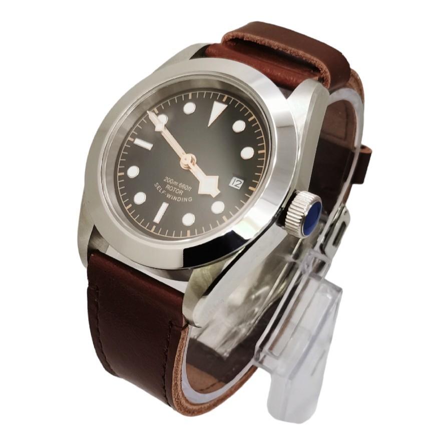 新品 自動巻 ノーロゴ 黒文字盤 NH35 メンズ腕時計 機械式 ブラウンストラップ ビジネス_画像5