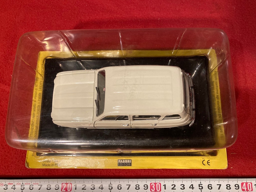 Fabbri 1/24 Renault 4L 1962 unopened box damage goods / Renaultfa yellowtail 