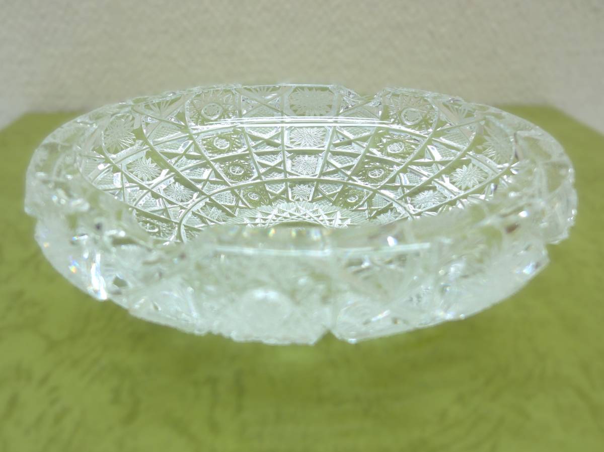 ボヘミアガラス クリスタル レースカットパターン アッシュトレイ 小ぶり灰皿 外径13cm　古品_画像2