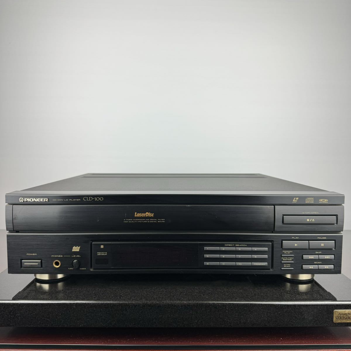 【純正リモコン/説明書付】PIONEER パイオニア CLD-100 LD CD レーザーディスクプレーヤー Laser Disc Player カラオケ Karaokeの画像3