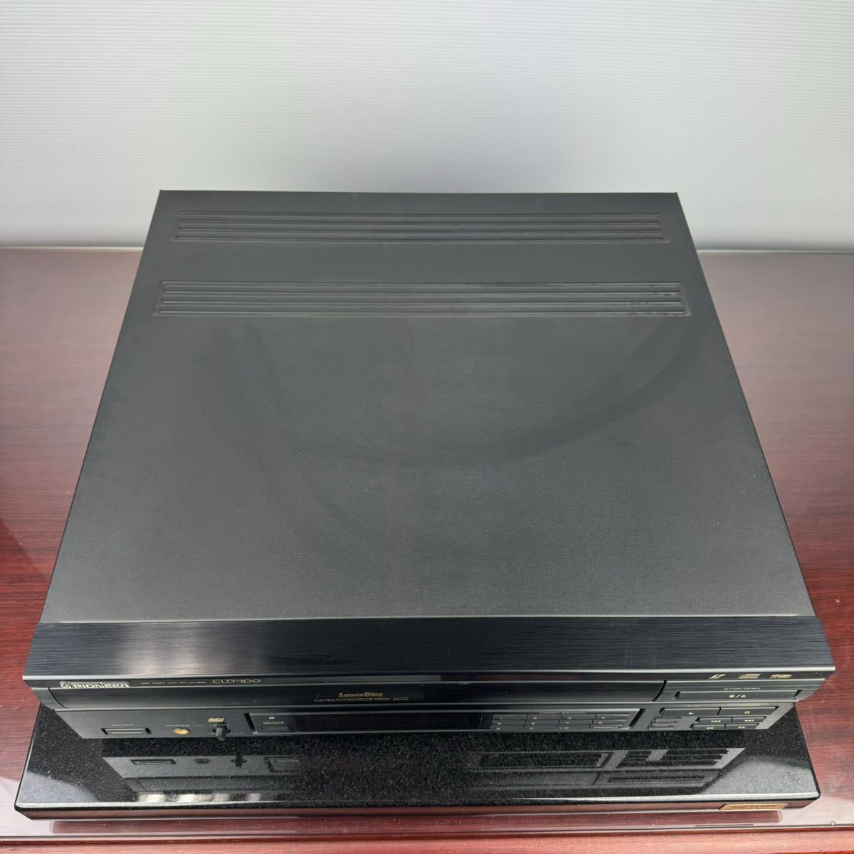 【純正リモコン/説明書付】PIONEER パイオニア CLD-100 LD CD レーザーディスクプレーヤー Laser Disc Player カラオケ Karaokeの画像2