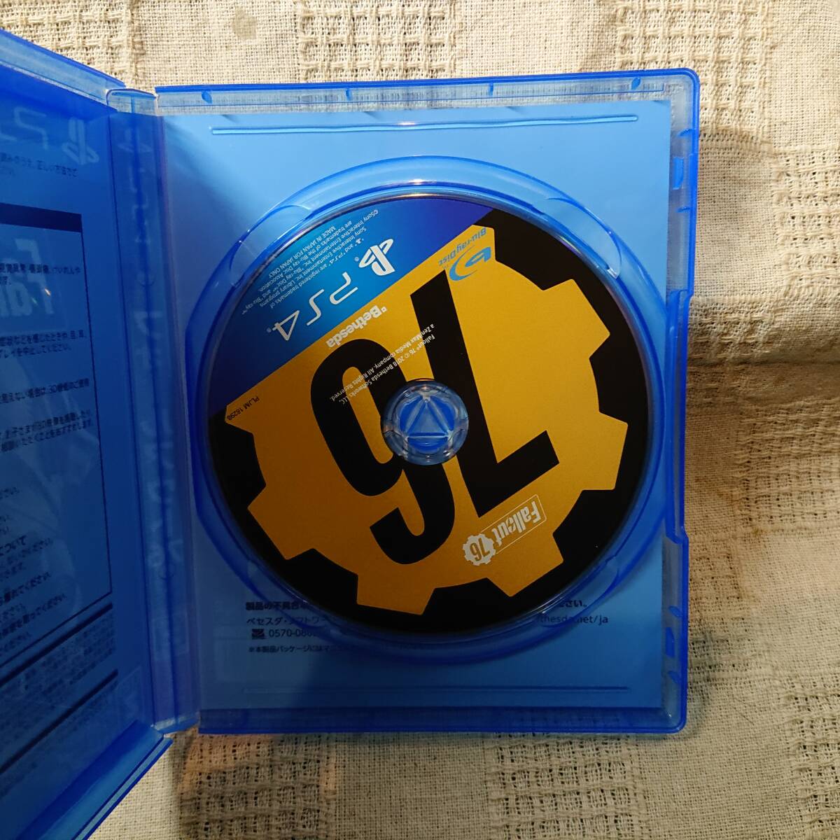 美品[Ae] PS4 Play Station 4 　フォールアウト76 Fallout76　Tricentennial Edition 　定形外郵便250円発送_画像2
