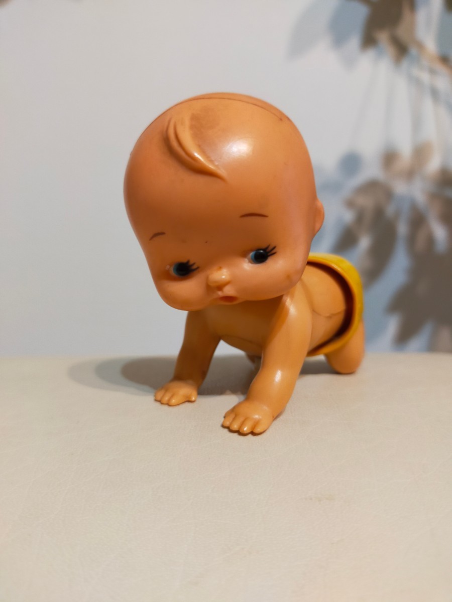 昭和レトロ ハイハイ赤ちゃん ベビー ゼンマイ  フィギュア 人形の画像2
