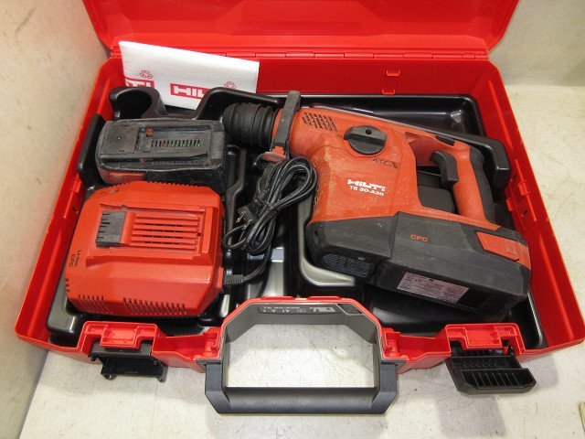 ▲▽7606　HILTI　ヒルティ　充電式　ハンマードリル　TE30-A36　バッテリー ×２　B36/5.2　セット品△▼_画像1