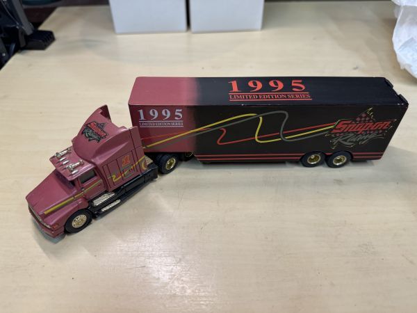 Snap-on trailer minicar made of metal 1995 LIMITED EDITION SERIES Snap-on Racing RACING CHAMPIONS Racing Champion 